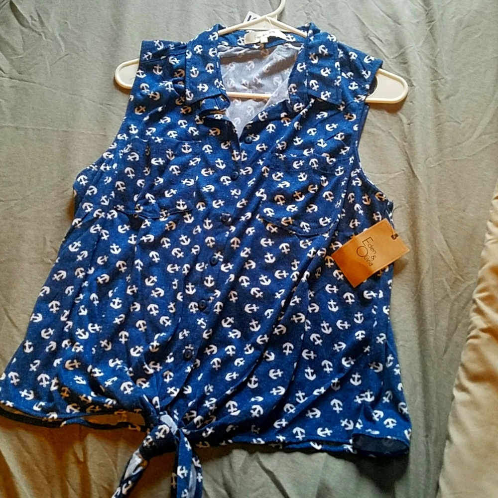 Collared tank top